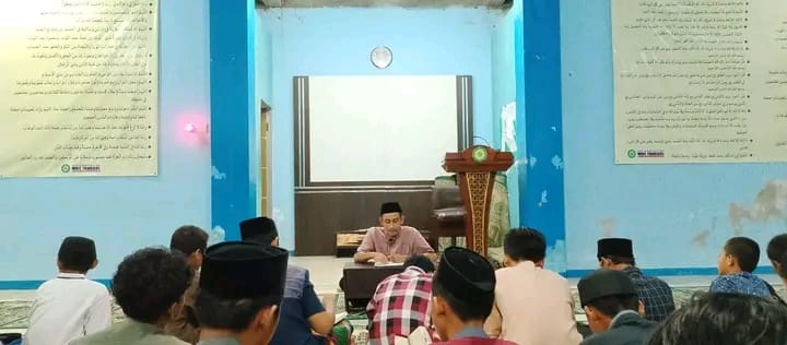 Tausiyah Jelang Buka Ustadz Asri